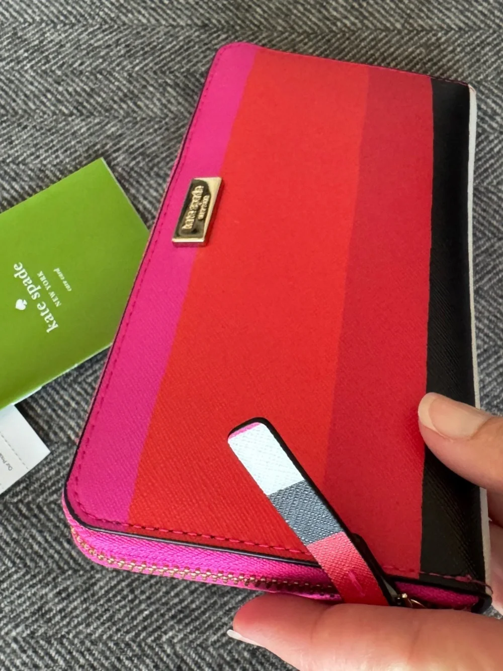 NWT, KATE SPADE DARLING STRIPE WALLET WITH ZIPPER